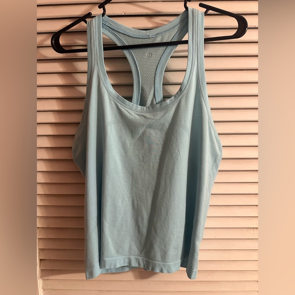 Lululemon Swiftly Tech Racerback Tank Top 2.0 *Race Length
Icing Blue Size 10
